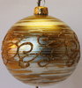 Matte silber-goldene Weihnachtskugeln aus Glas